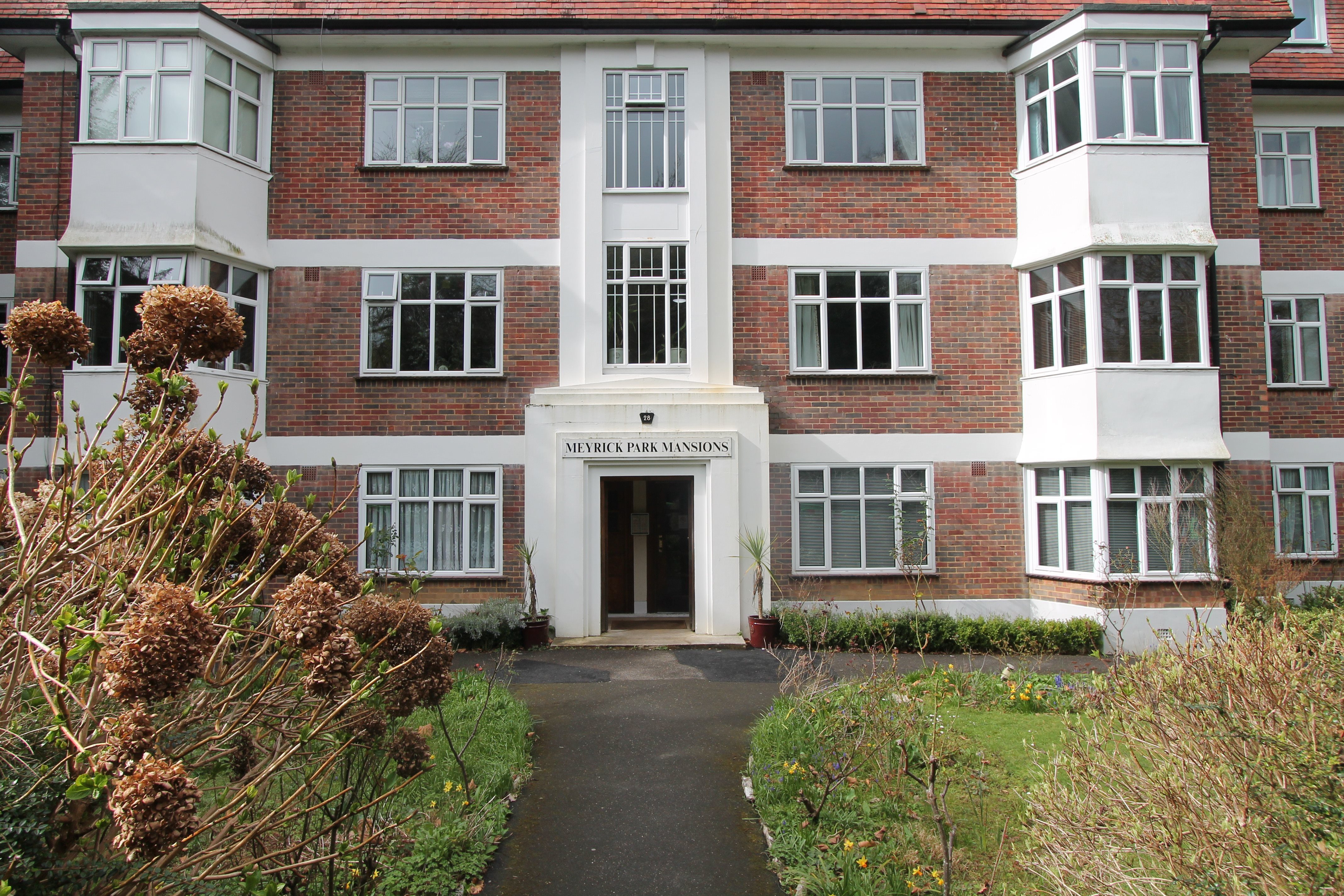 1 bed flat for sale in 28  Bodorgan Road, Bournemouth 0